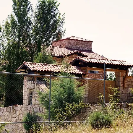 Des Hiboux A Egee Villa *