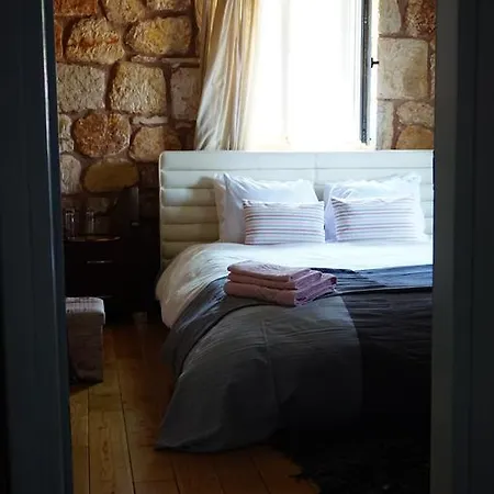 Des Hiboux A Egee Villa